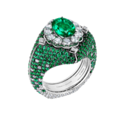 Кольцо с изумрудами и бриллиантами, белое золото