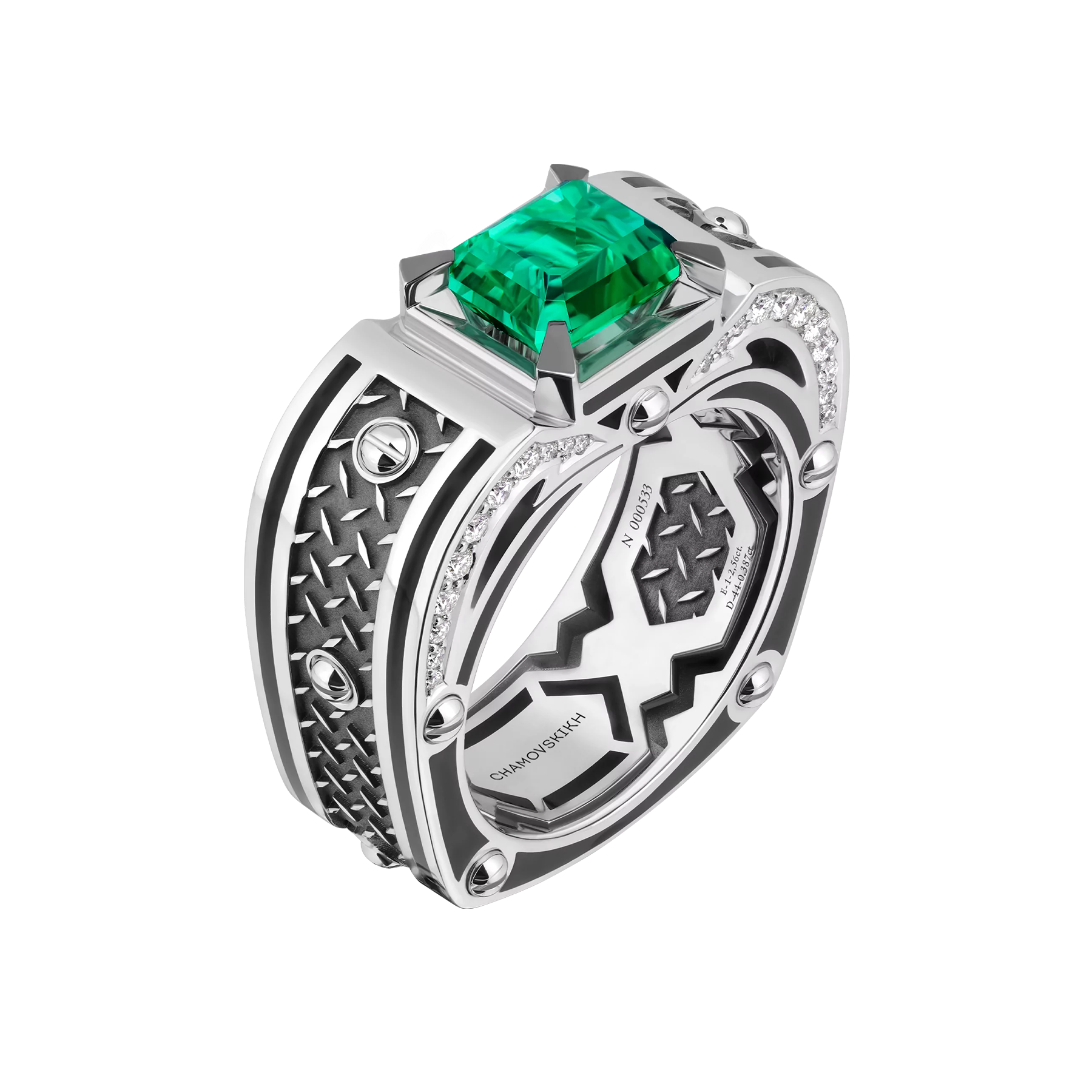Кольцо с изумрудом и бриллиантами, белое золото, н.керамика