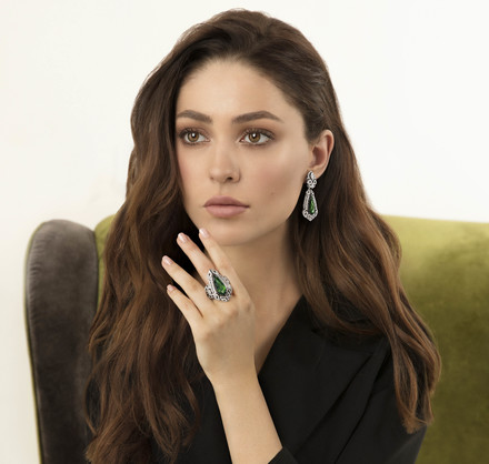 Серьги с верделитами и бриллиантами, белое золото 4