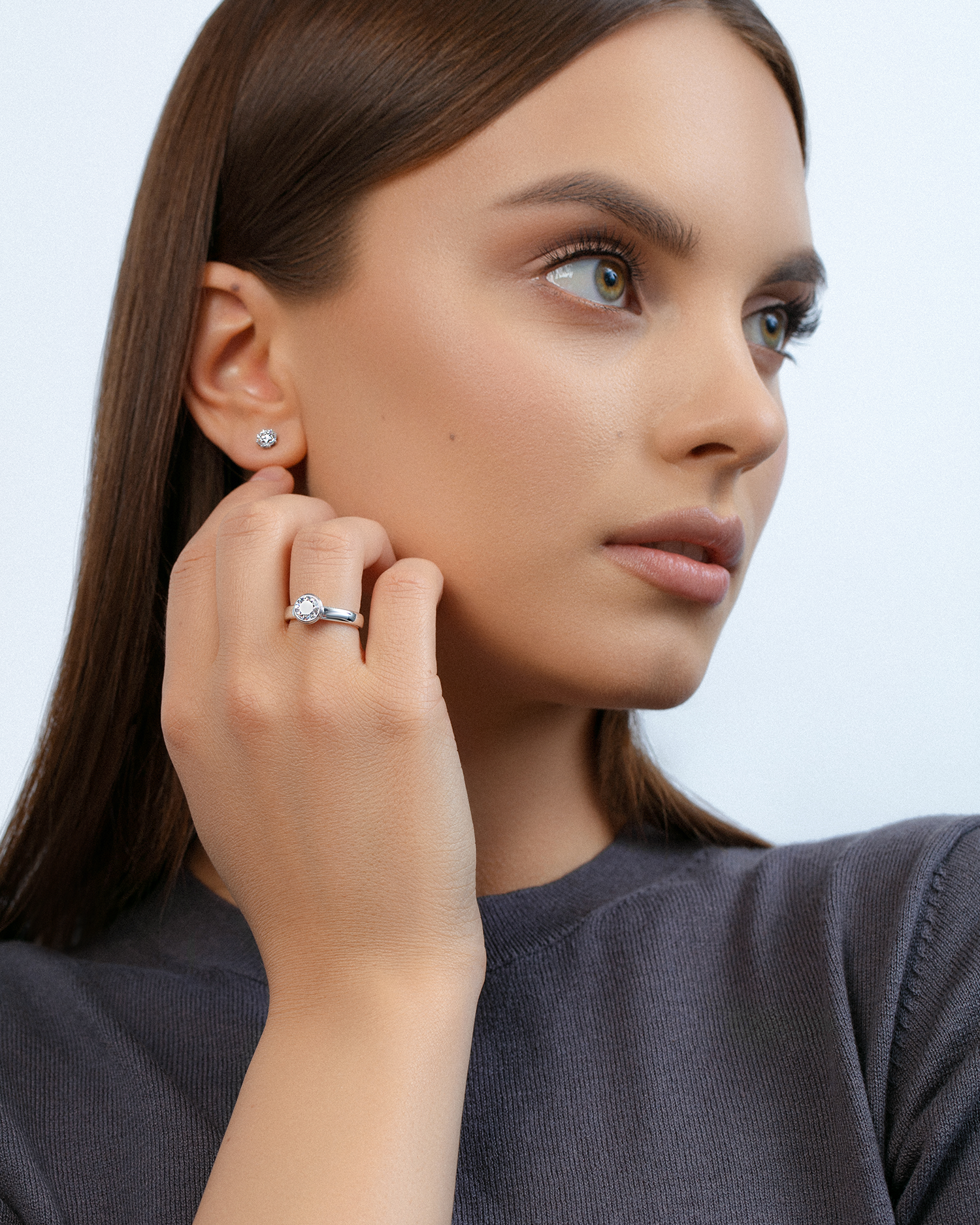 Кольцо с бриллиантом, белое золото