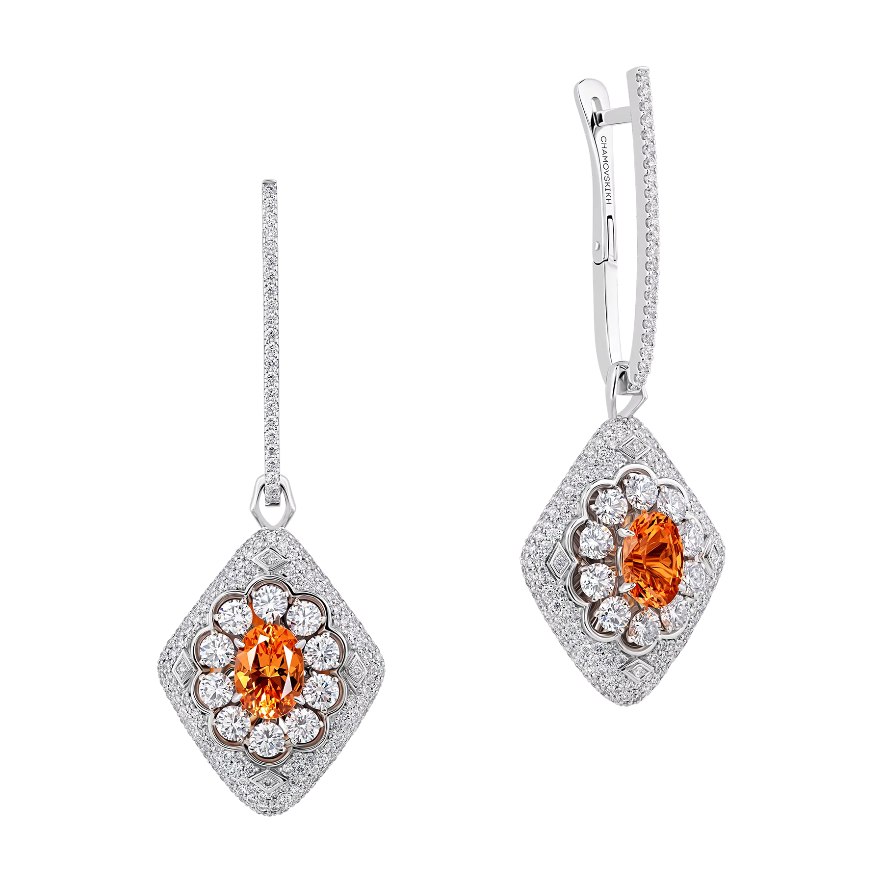 Серьги со спессартинами и бриллиантами, белое золото