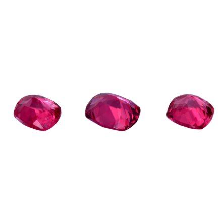 Сет из трех шпинелей, Кушон, 1,73 ct/ 2-1,09 ct 2