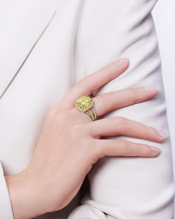 Кольцо с бриллиантами, желтое и белое золото 2