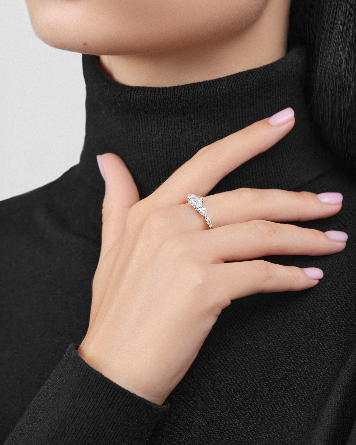 Кольцо с бриллиантами, белое золото