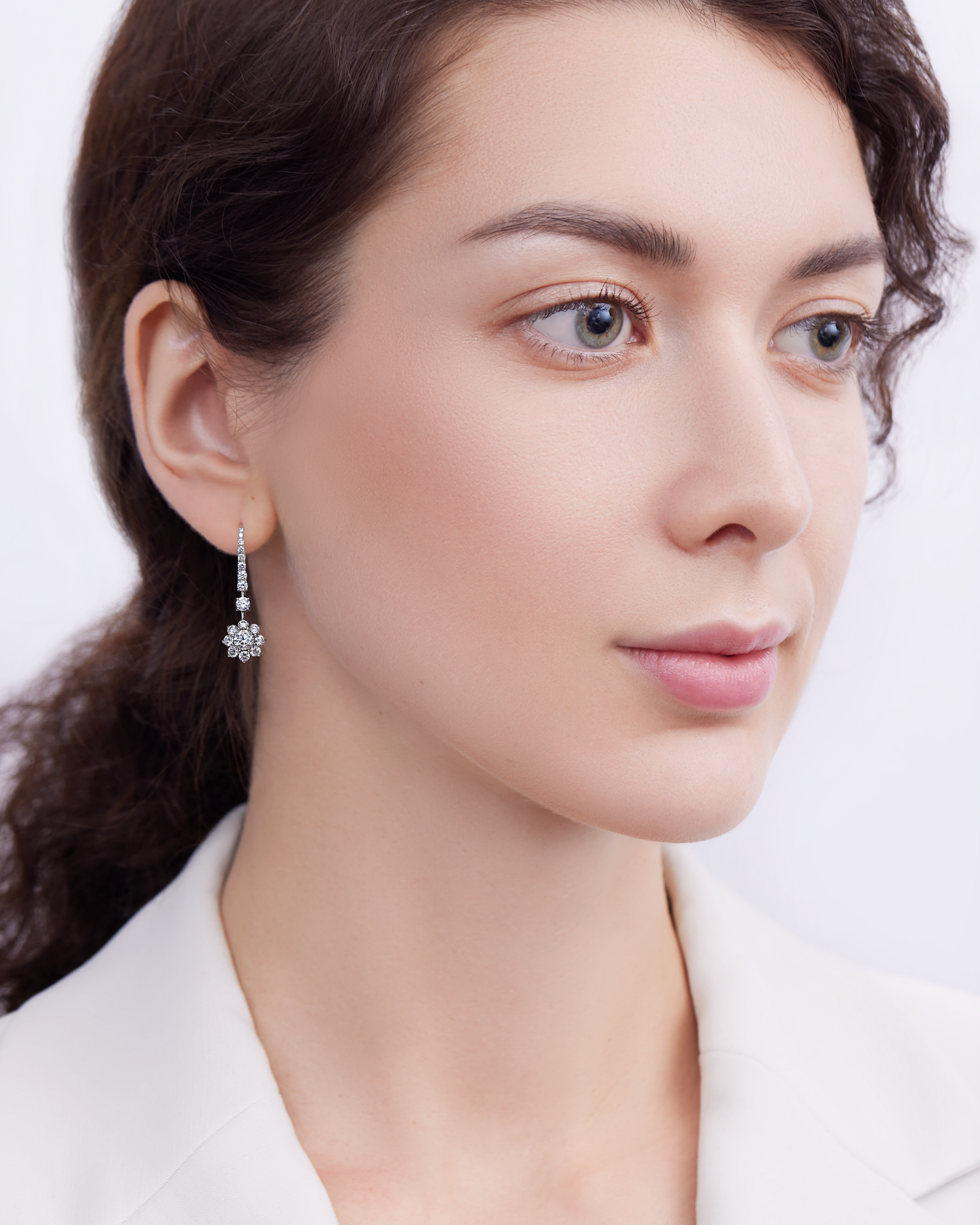 Серьги с бриллиантами, белое золото