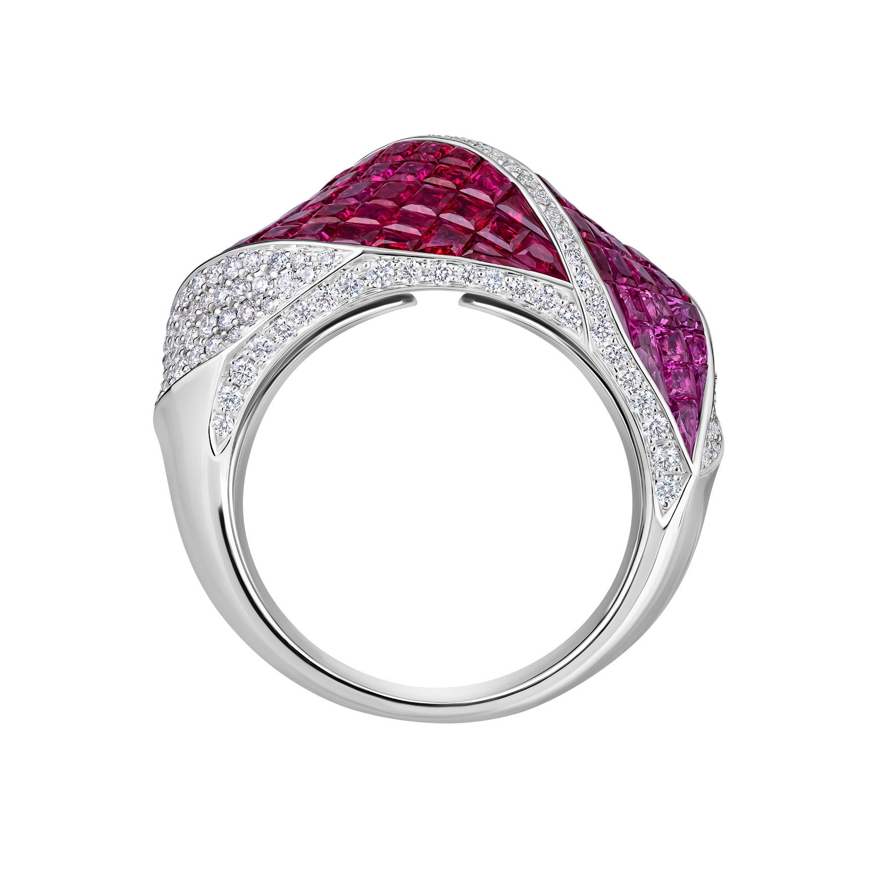 Кольцо с рубинами и бриллиантами, белое золото