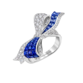 Кольцо с сапфирами и бриллиантами, белое золото