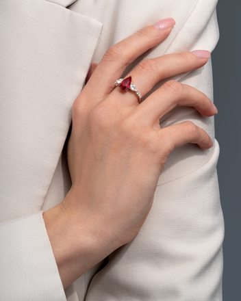 Кольцо с рубином и бриллиантами, белое золото 4