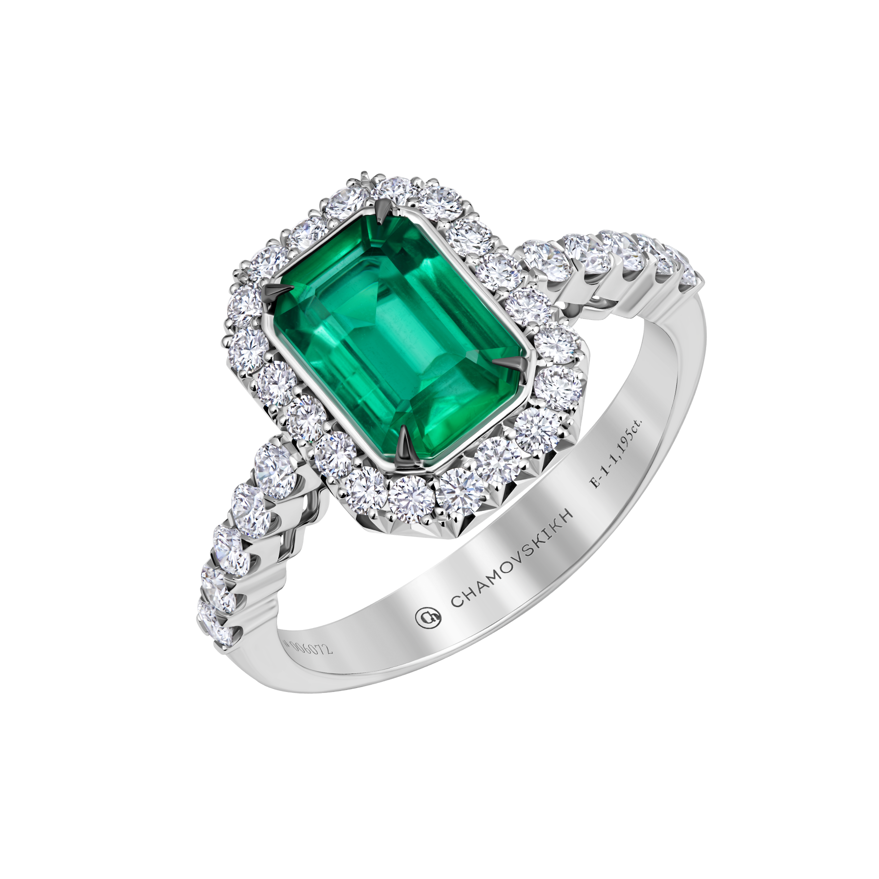 Кольцо с изумрудом и бриллиантами, белое золото