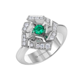 Кольцо с изумрудом и бриллиантами, белое золото