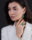 Кольцо с тсаворитами и бриллиантами, белое золото