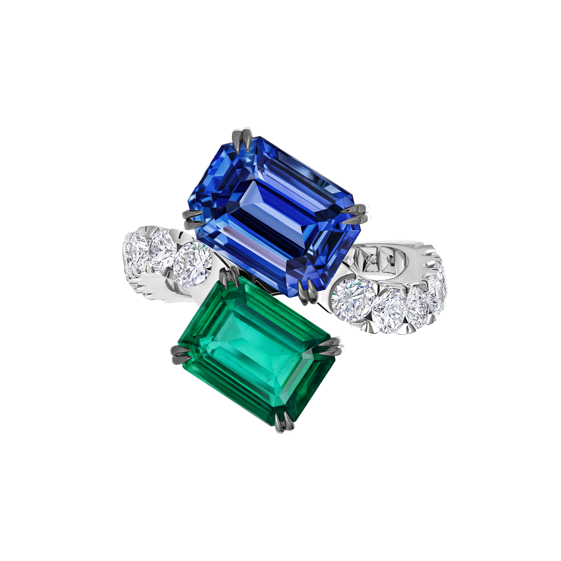 Кольцо с сапфиром, изумрудом и бриллиантами, белое золото