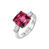 Кольцо с турмалином рубеллитом и бриллиантами, белое золото